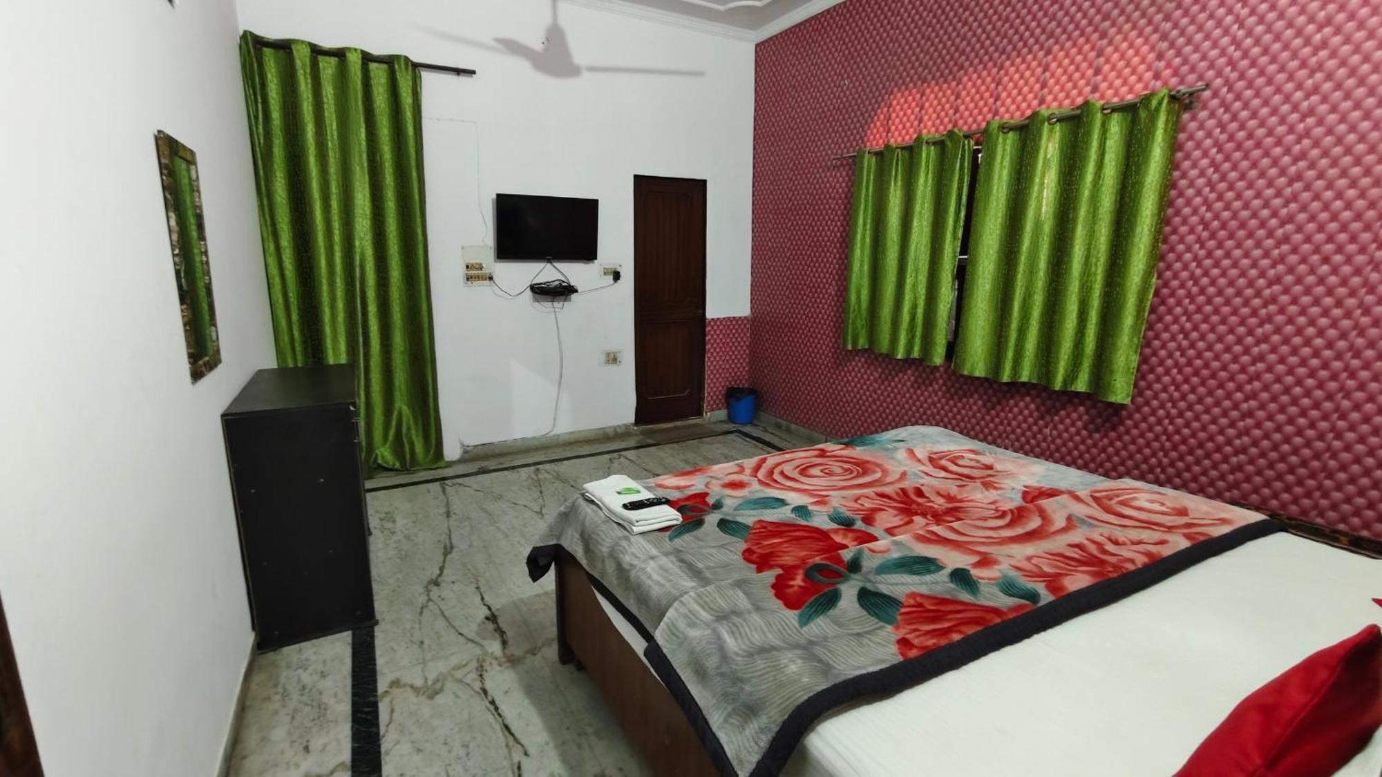 פארידבד Rajdhani Guest House מראה חיצוני תמונה